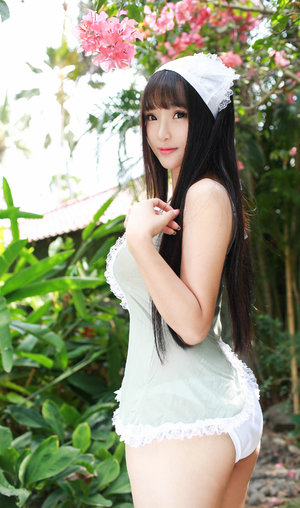 成年女人夜晚碰视频