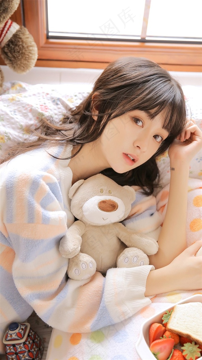 饥渴的少妇和男按摩师